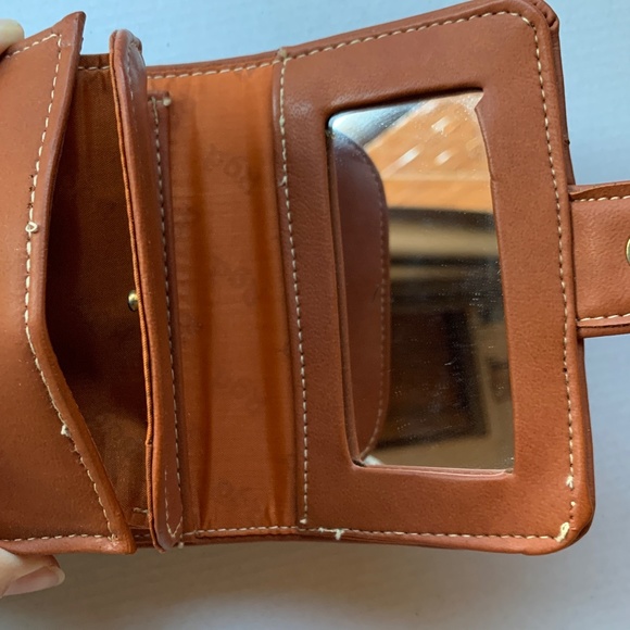 Vintage Leather Roger Gimbel Wallet With Mirror and Memo Pad - Picture 5 of 12